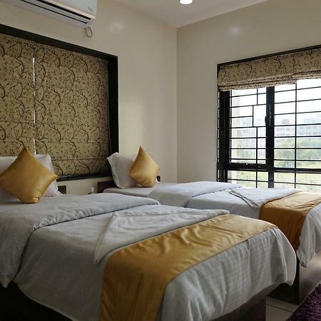 Hotel Rama Golden Root New Town Calcuta Exterior foto