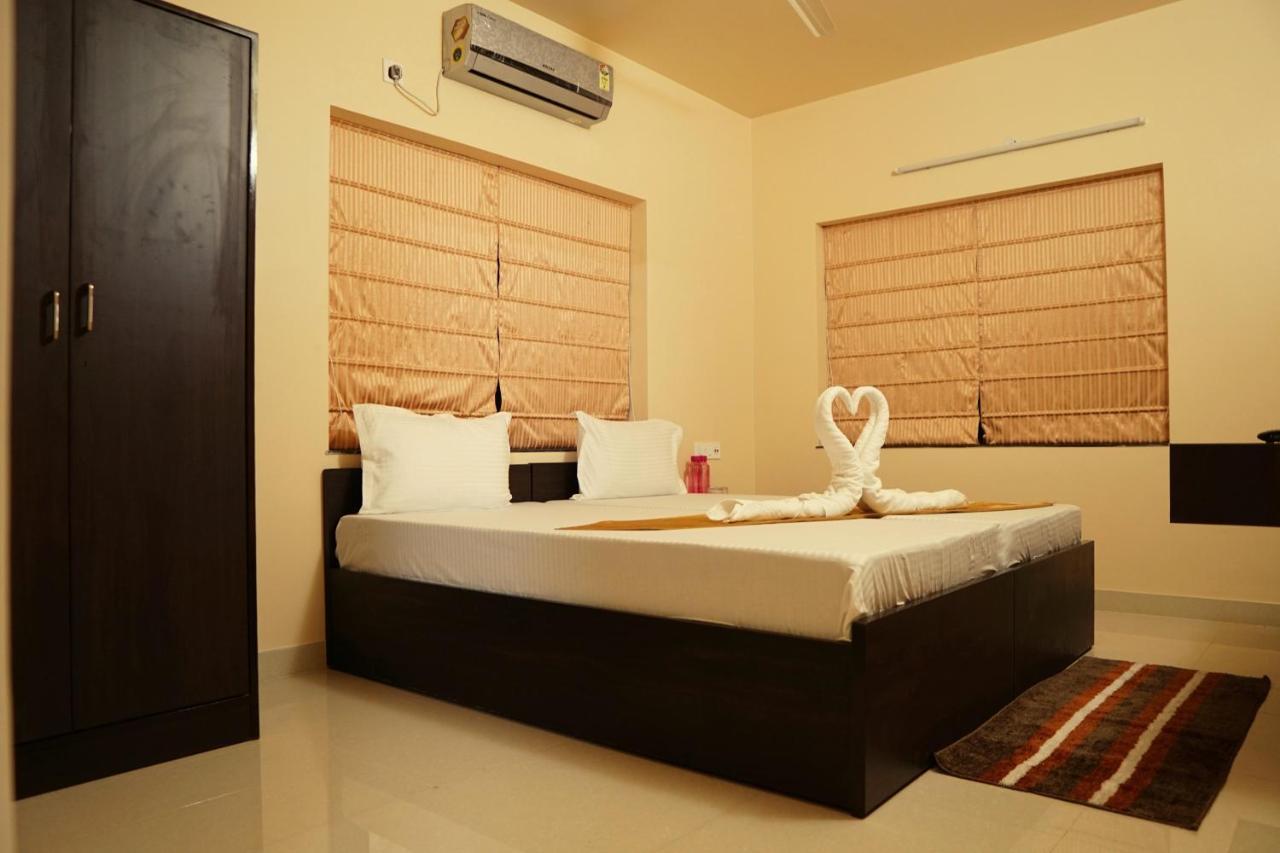 Hotel Rama Golden Root New Town Calcuta Exterior foto