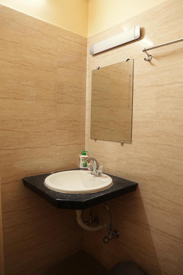 Hotel Rama Golden Root New Town Calcuta Exterior foto
